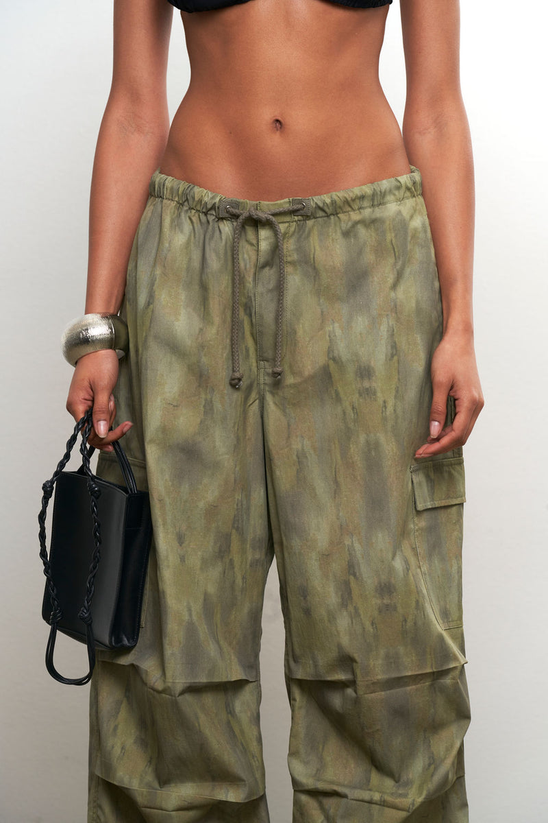 PARACHUTE PANT - CAMO (Limited Edition) – LOCAL EUROPEAN