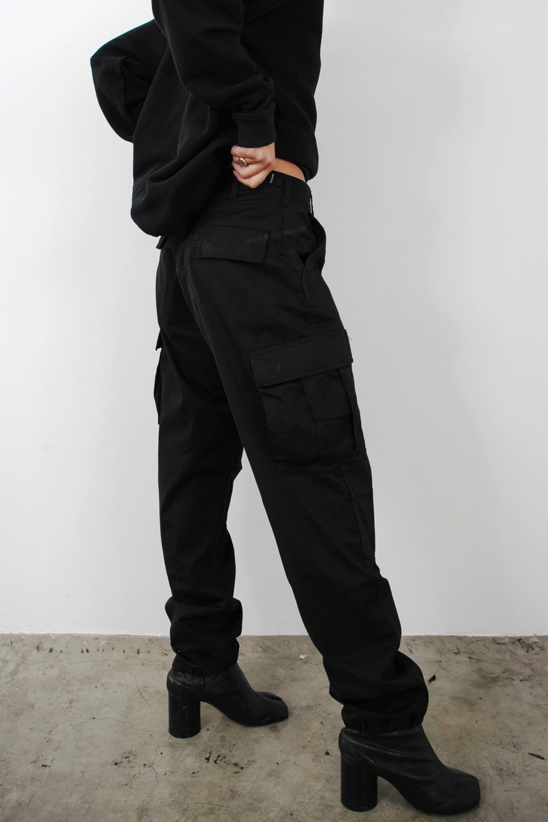 CARGO PANT BLACK PRE ORDER EST SHIP DATE 9/12 LOCAL EUROPEAN