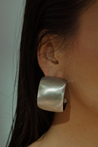 BRUSHED CHUNKY HOOPS - SILVER