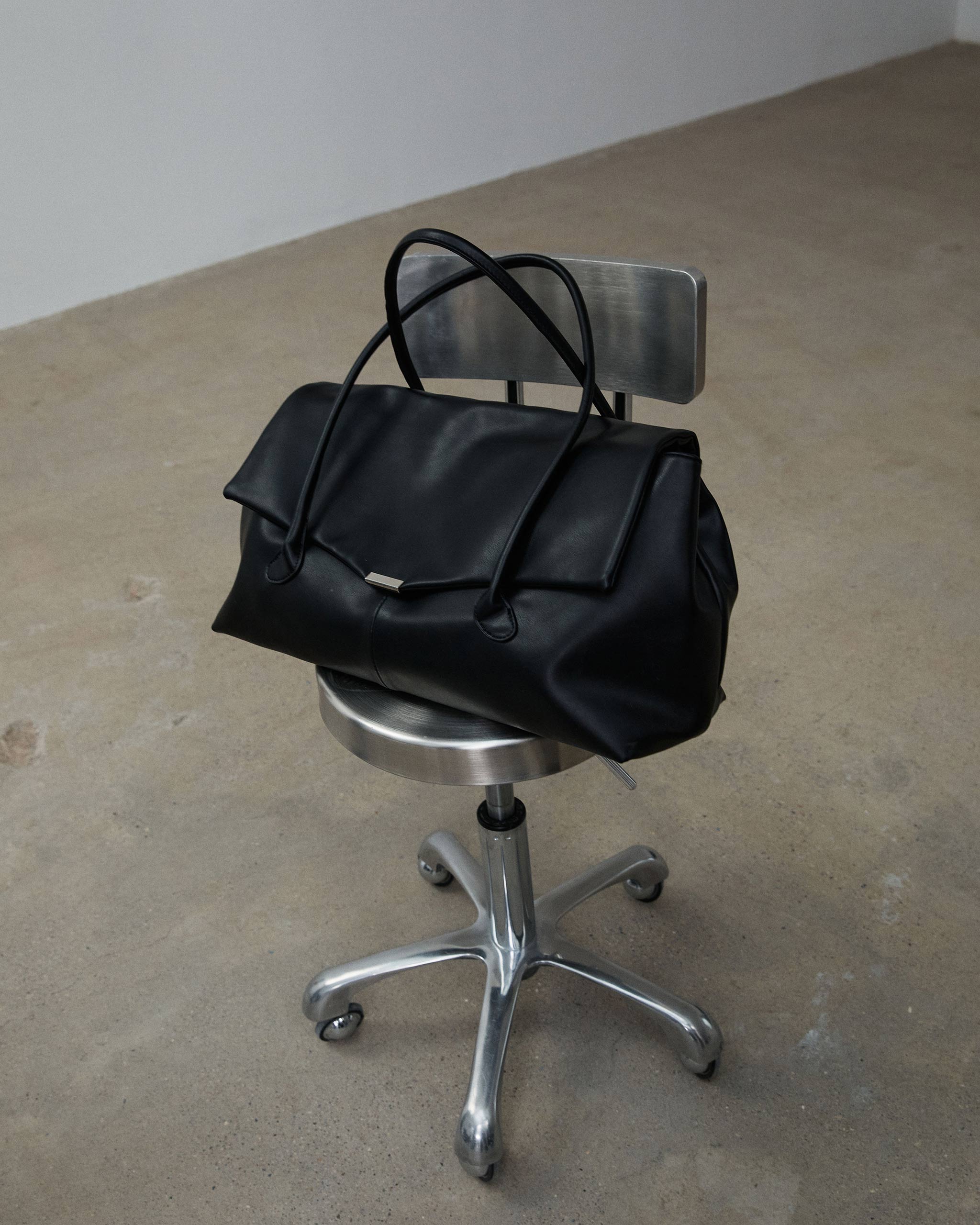 Studio Carryall Large - Black