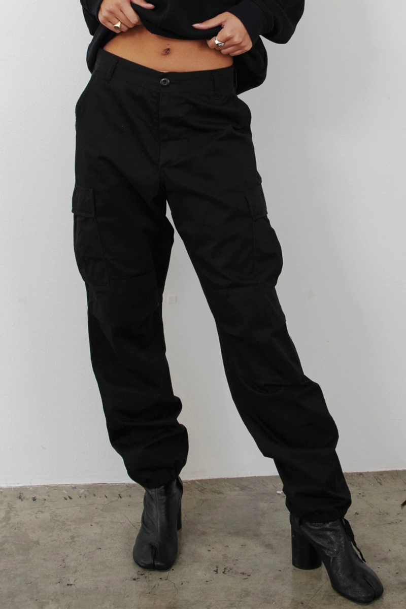 CARGO PANT BLACK PRE ORDER SHIPS 10/11 LOCAL EUROPEAN