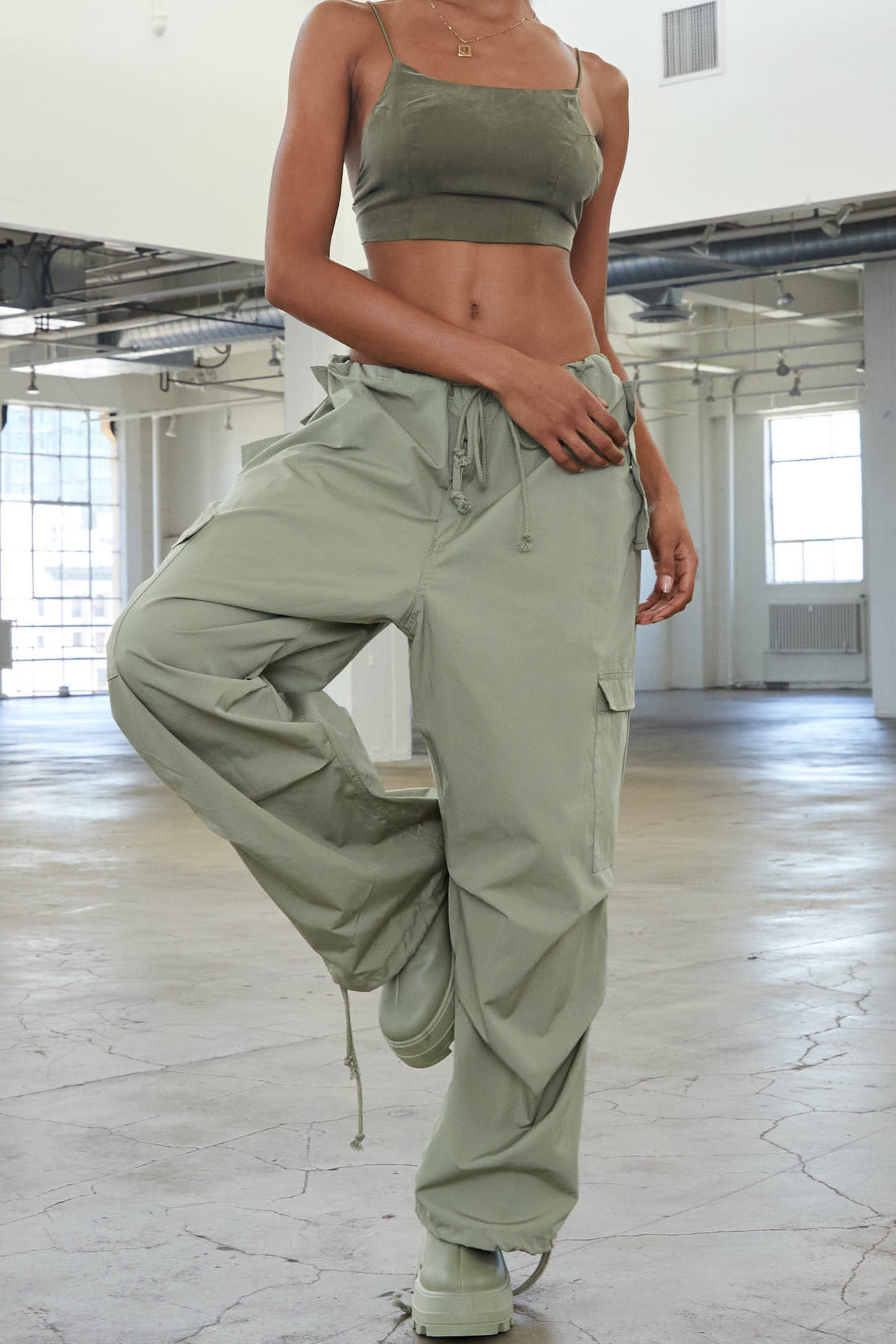 売り込み CLEL M-47design TR loose parachute pant